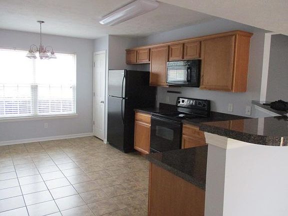 3rd image of 179 Wolverine Ct