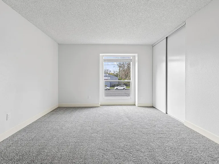 Stony Creek Apartments — Photo 17