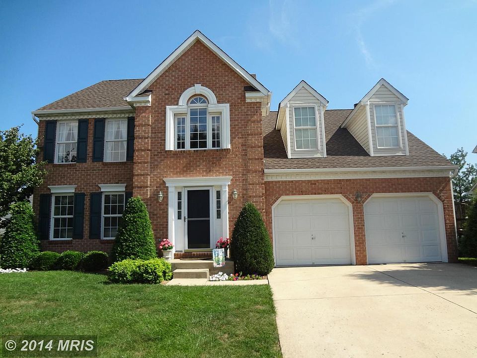 1st image of 2211 Deadora Dr