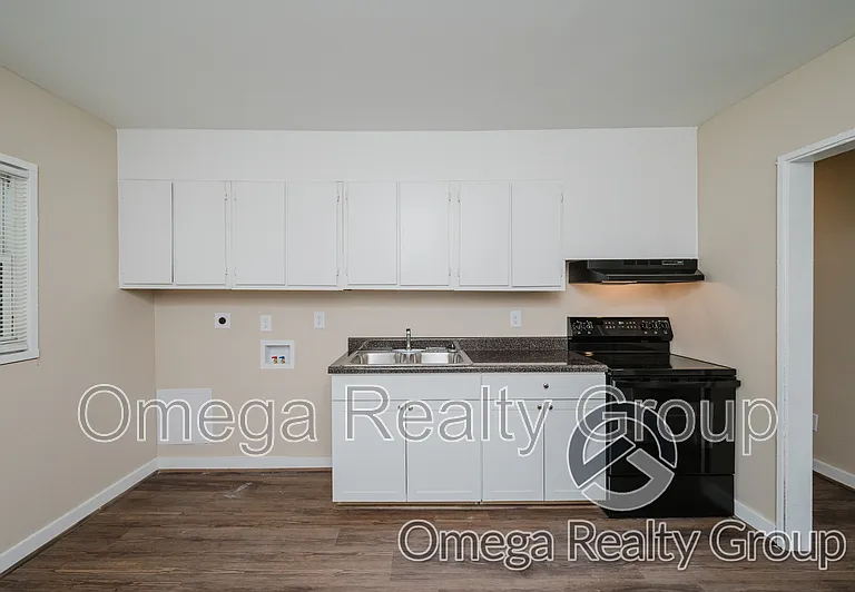 12 E Clay St — Photo 13