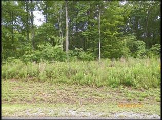 26 Willow Creek Ln, Crossville, TN 38571