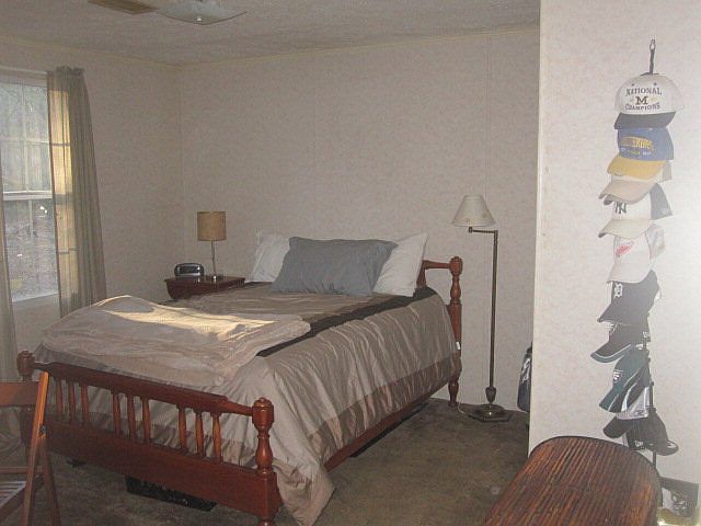 1st image of 226 Tilley St