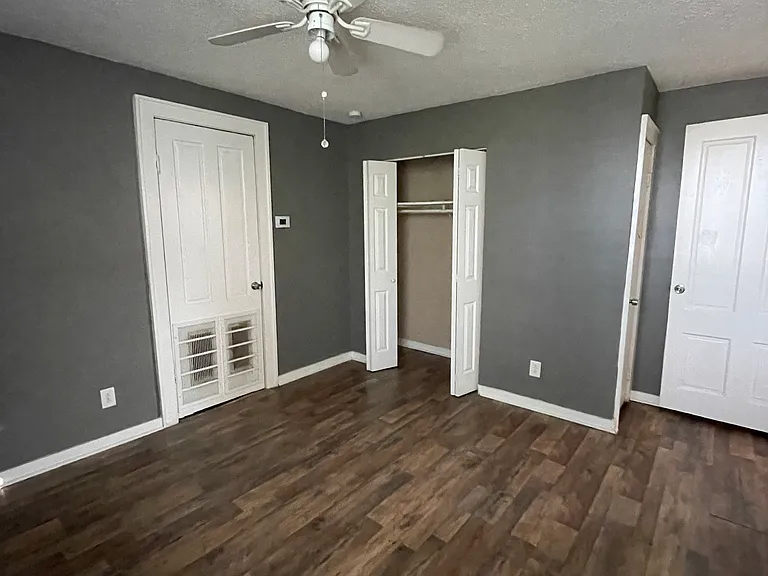 1020 Washington Ave #B — Photo 10
