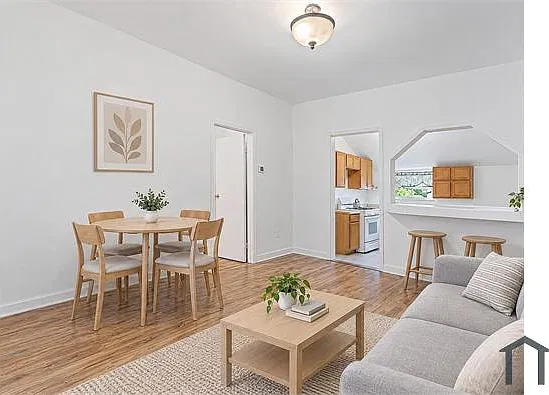 4 bed, 1104 sqft, $2,983 — Photo 2