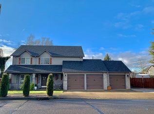 21912 NE Shaver St, Fairview, OR 97024