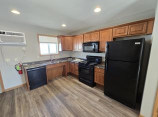 530 Cottonwood Dr #2, Winona, MN 55987