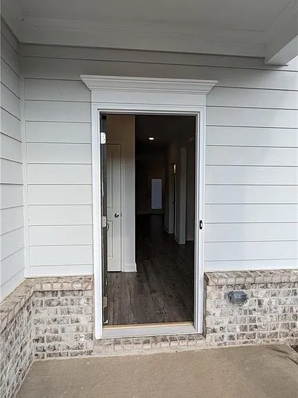 331 Brookstone Trl — Photo 2
