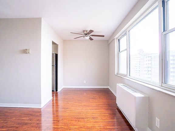 5th image of 11850 Edgewater Dr APT 1006