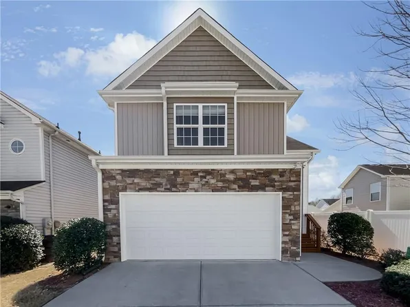 28 Chalet Xing, Dallas, GA 30157