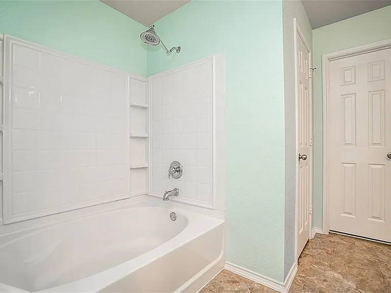 1710 Santa Fe Trl — Photo 13