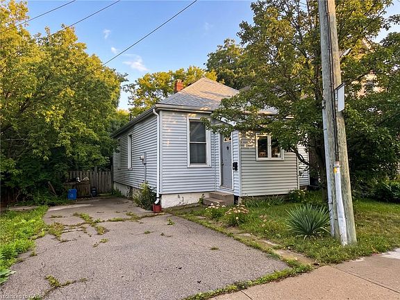 2nd image of 28 Brantdale Ave