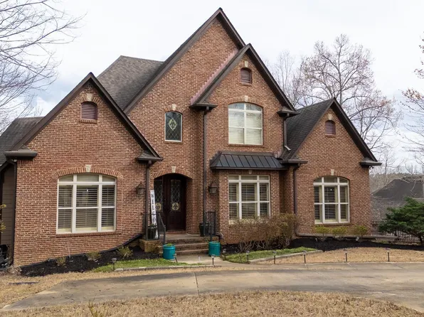 8169 Carrington Dr, Trussville, AL 35173