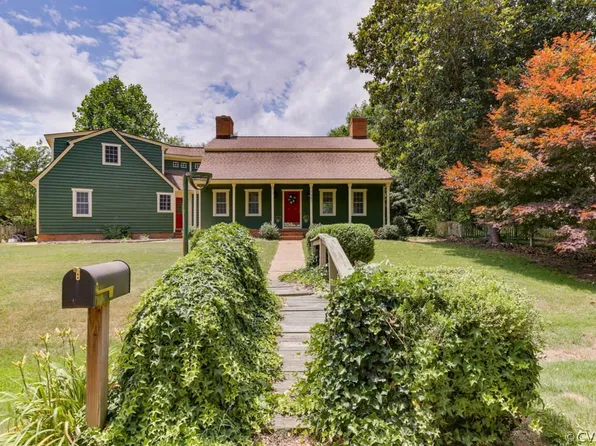 7583 Vincent Dr, Toano, VA 23168