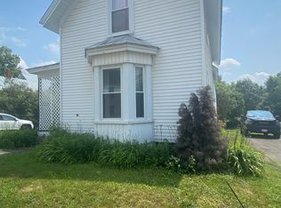 10 Mercer Rd, Norridgewock, ME 04957