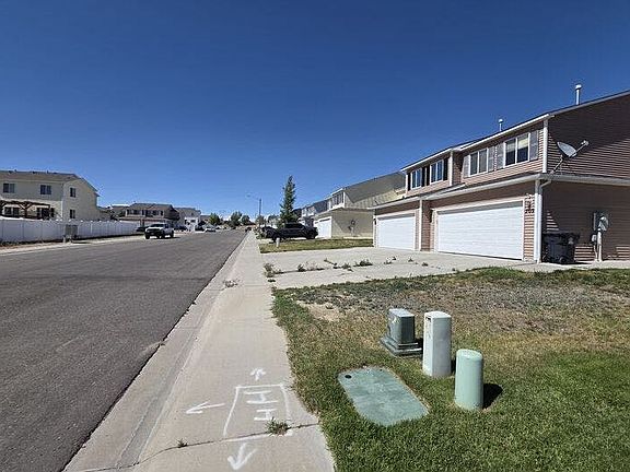 5th image of 709 Rampart Dr