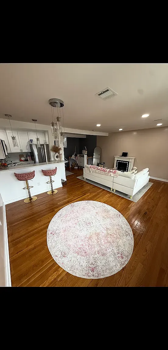 1 bed, 2080 sqft, $1,236 — Photo 2