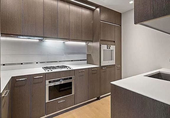 3rd image of 301 E 50th St APT 4A