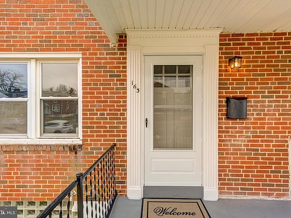 3rd image of 163 Garden Ridge Rd