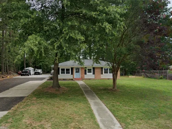 1508 Austin Dr, Suffolk, VA 23434