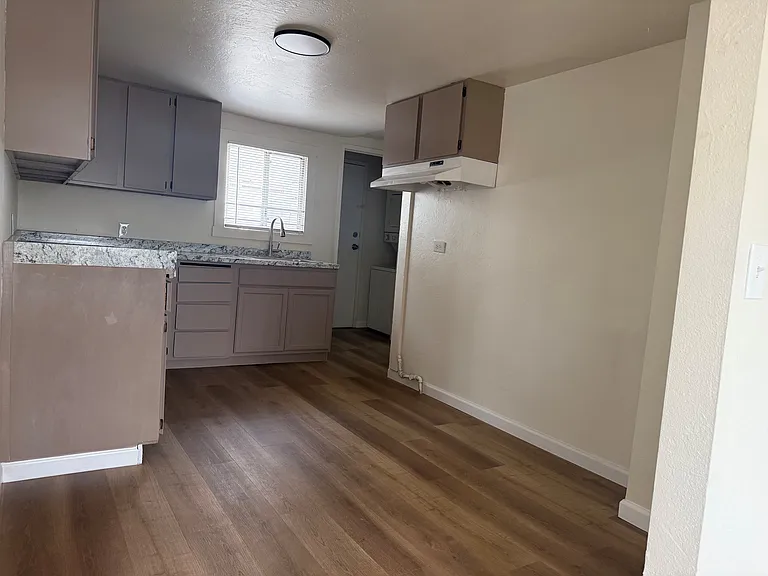 14 Pacific Ave #14.5 — Photo 2
