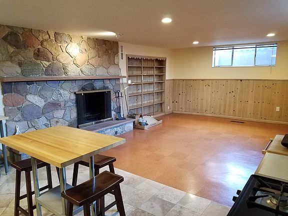 2nd image of 1477 S Ute Dr