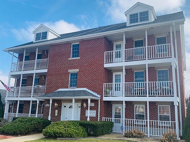 1st image of 6815 Hickory St APT 6