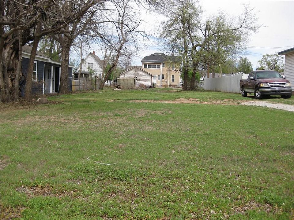 1st image of 512 E Perkins Ave Lot 18 & 19