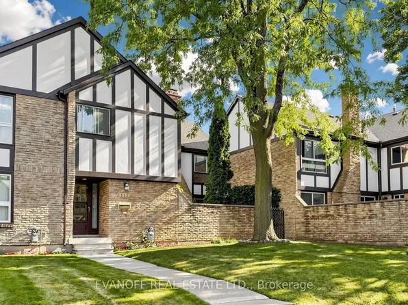 117 Burrows Hall Blvd #11, Toronto, ON M1B 1Z7