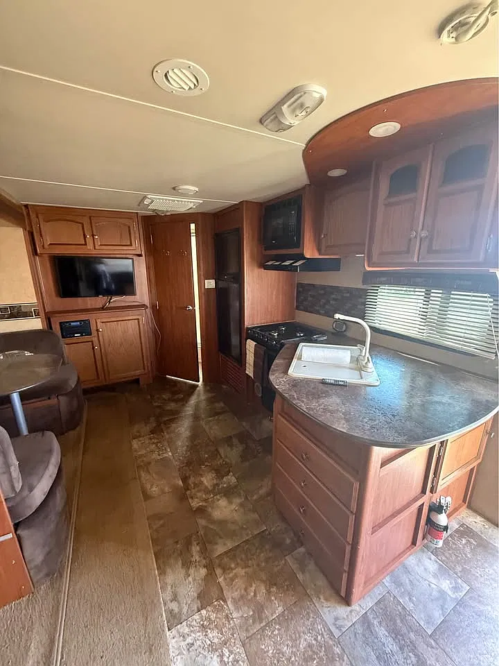 1 bed, $750 — Photo 4