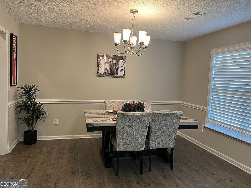2nd image of 308 Shadow Pond Rd
