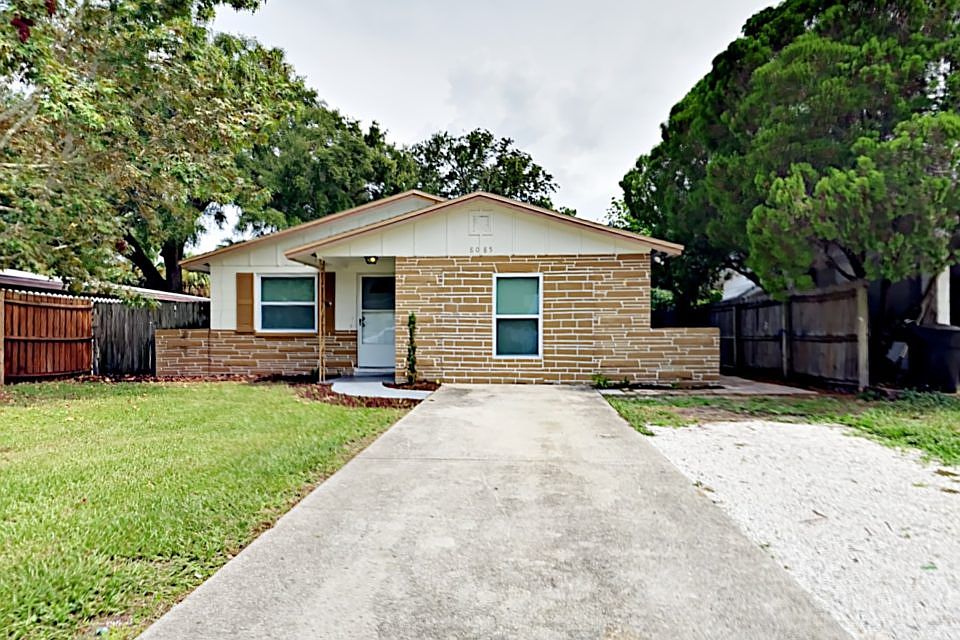 1st image of 8085 33rd Ave N