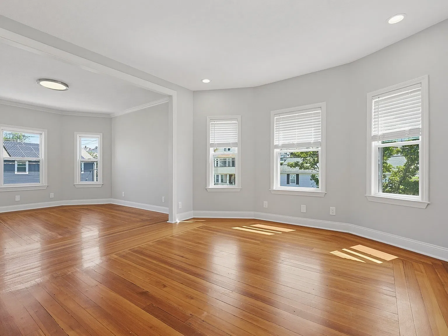 4 bed, 1540 sqft, $3,600 — Photo 2