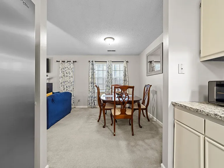 Edith Ln — Photo 6