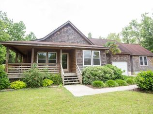 126 E Woodlands Dr, Manteo, NC 27954