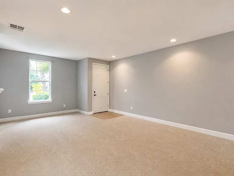 1867 Silk Wood Ln — Photo 13