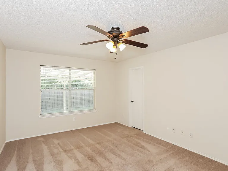 5903 Fawn Meadow Trl — Photo 14