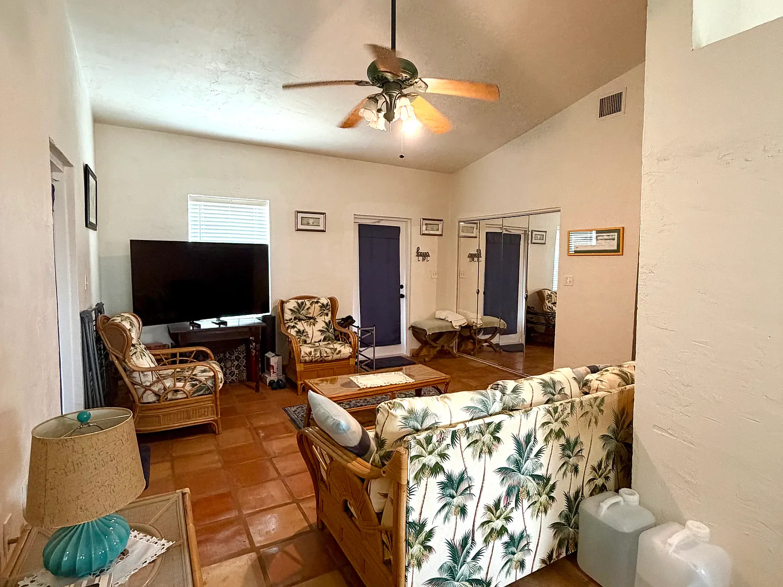2 bed, 1064 sqft, $3,500 — Photo 2