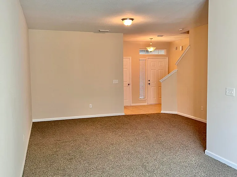 519 Ryker Way — Photo 6