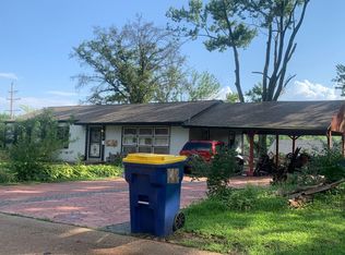 11200 Magdalena Ct, Saint Louis, MO 63114