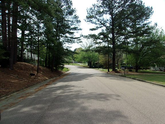 5th image of 145 Eltonwoods Dr