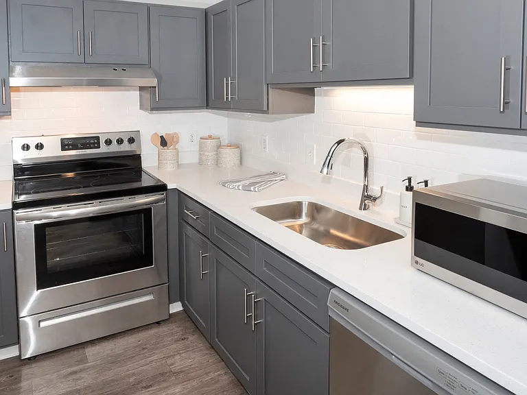 Audenn Apartments — Photo 32