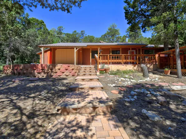 58 Milky Way, Tijeras, NM 87059