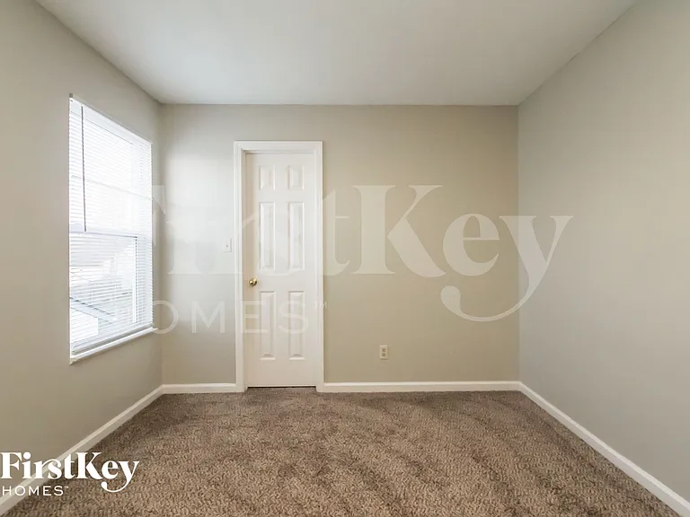 5313 Waterton Lakes Dr — Photo 11