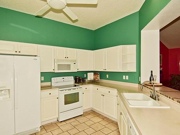5th image of 810 Staffordshire Ln #12