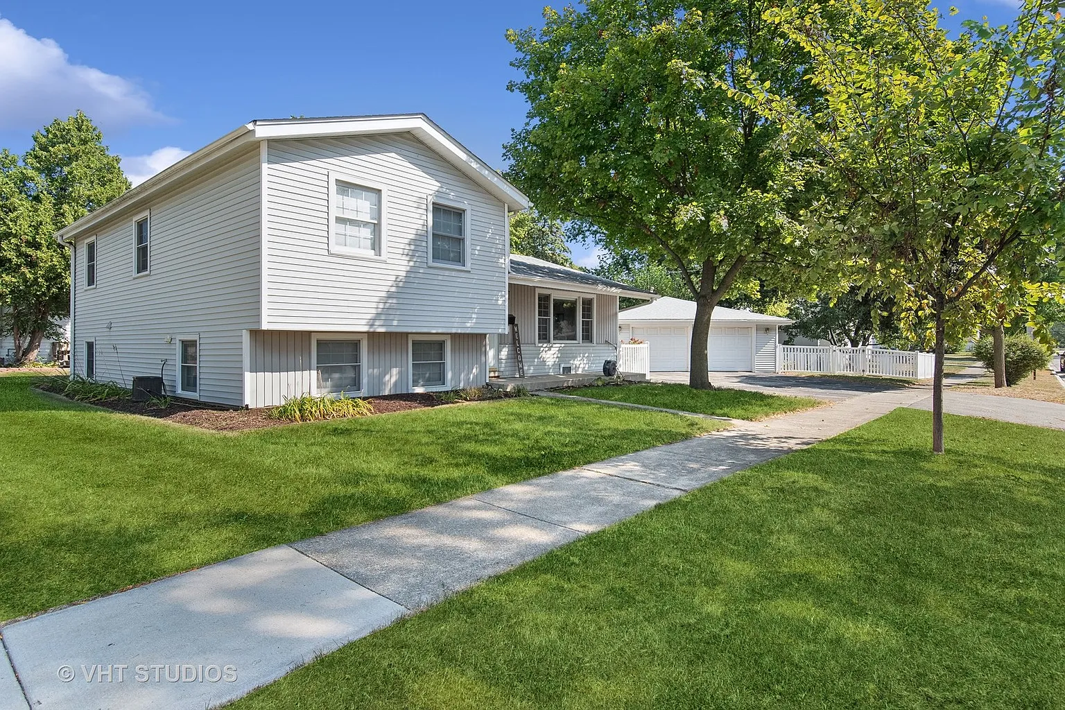 30 E Plymouth St photo 1