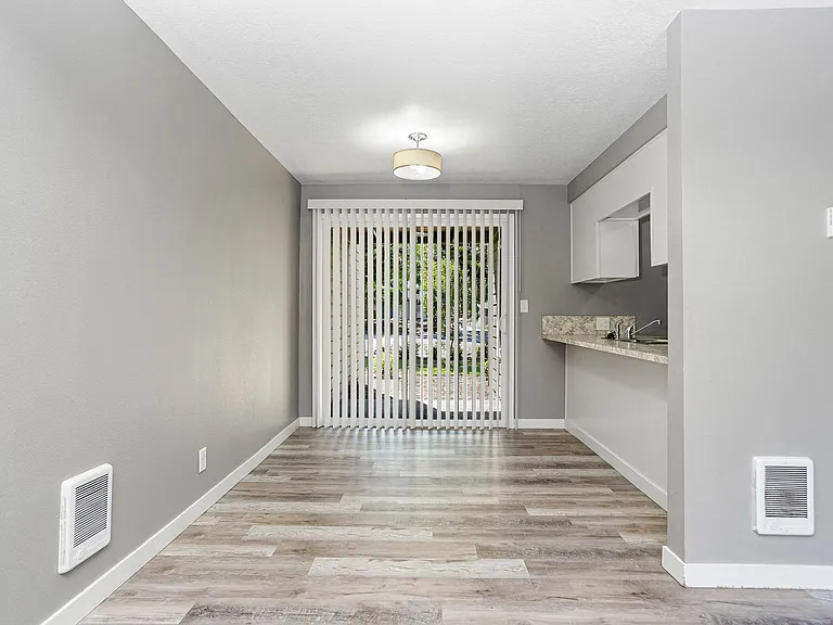 249-Nola Place Apartments — Photo 53