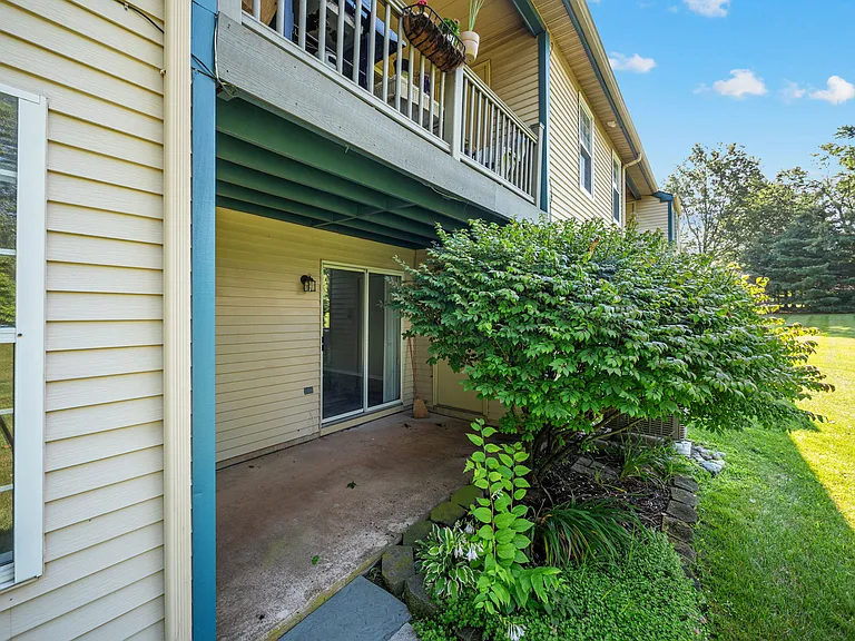 126 Allem Ln — Photo 11