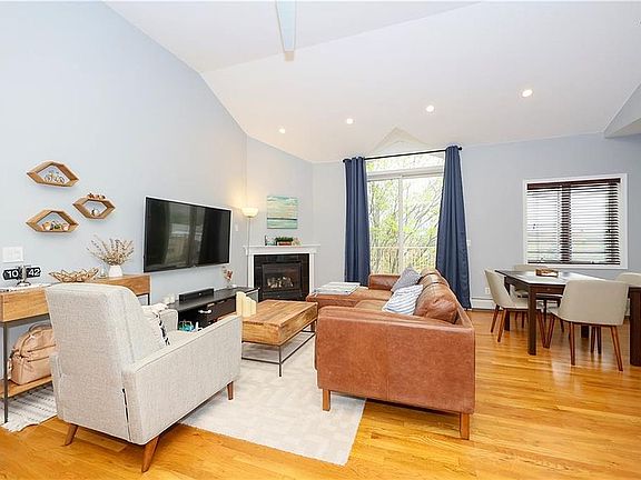 5th image of 2571 Harway Ave #3B