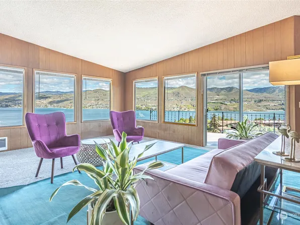 2347 W High Street, Chelan, WA 98816