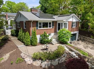 35 Everett St, Newton, MA 02459